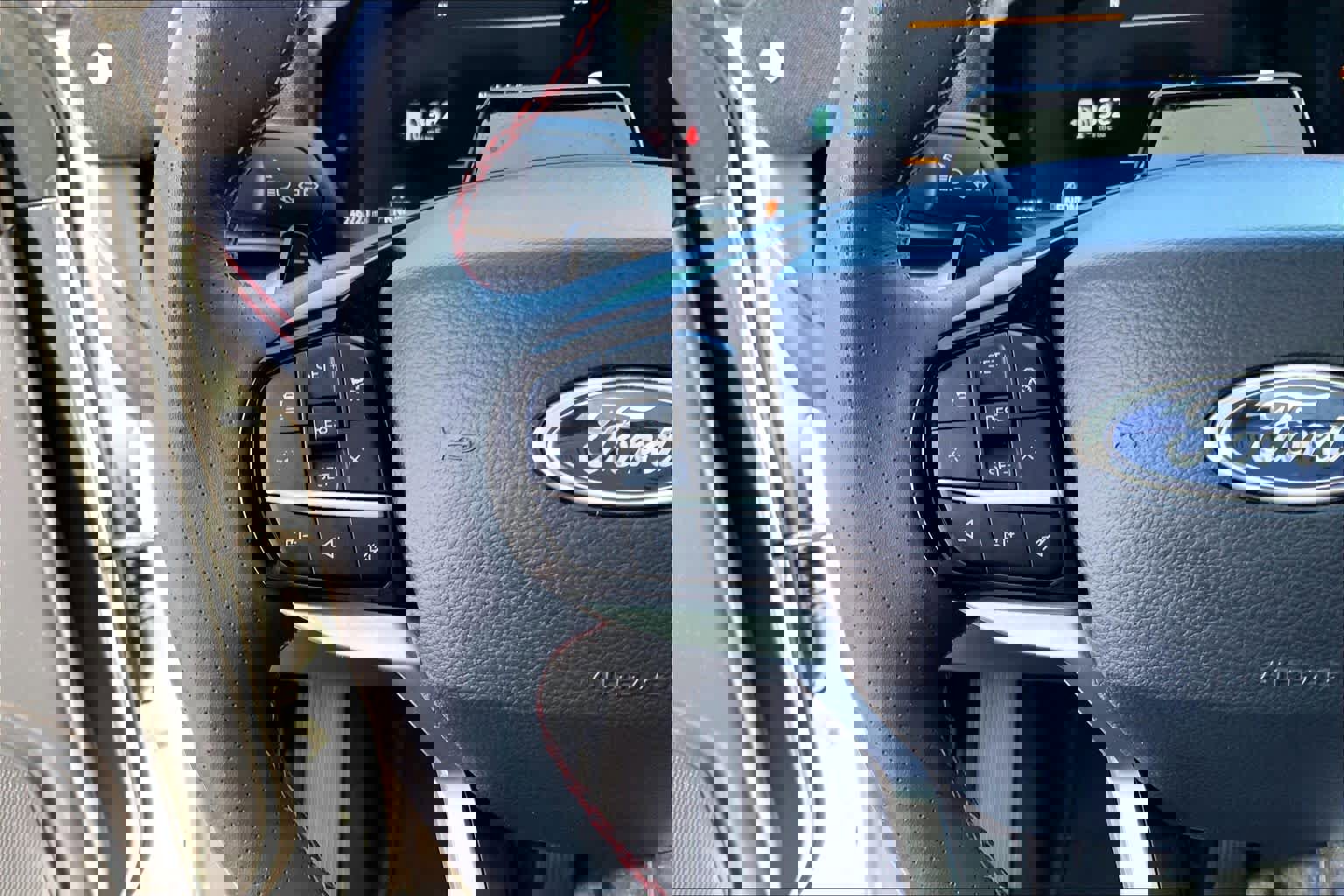 Certified 2025 Ford Explorer ST image 21