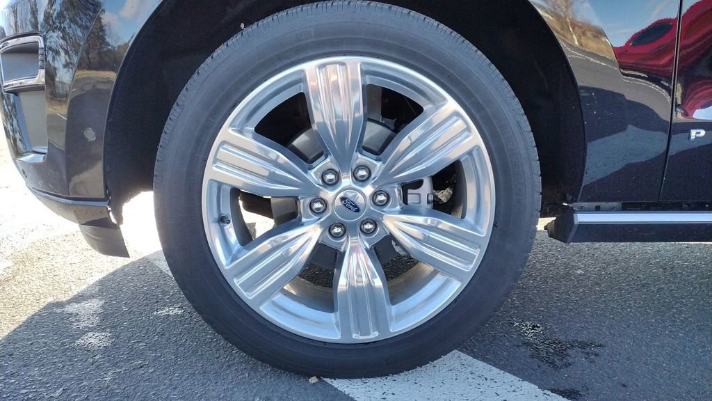 Certified 2024 Ford Expedition Max Platinum AWD/4WD image 9