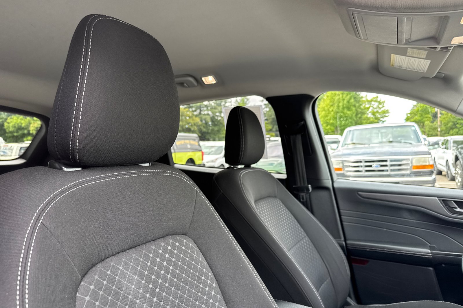 Certified 2024 Ford Escape Active AWD/4WD image 17