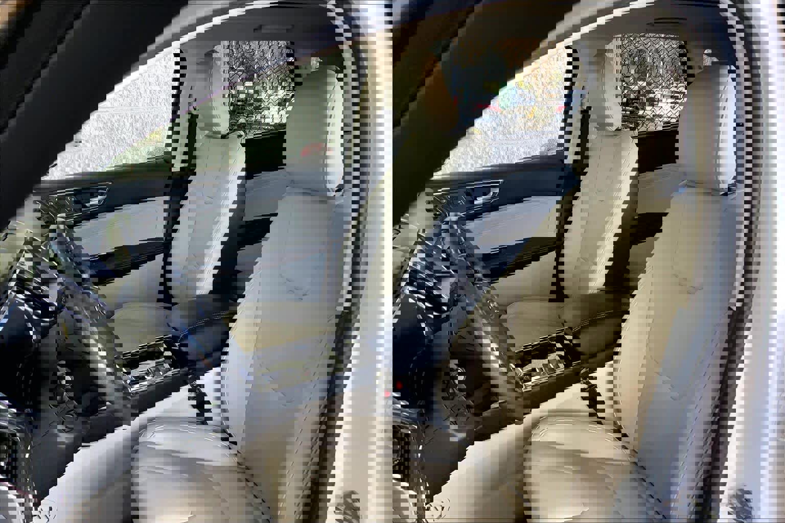 Certified 2019 Ford Edge Titanium w/ Equipment Group 301A image 7