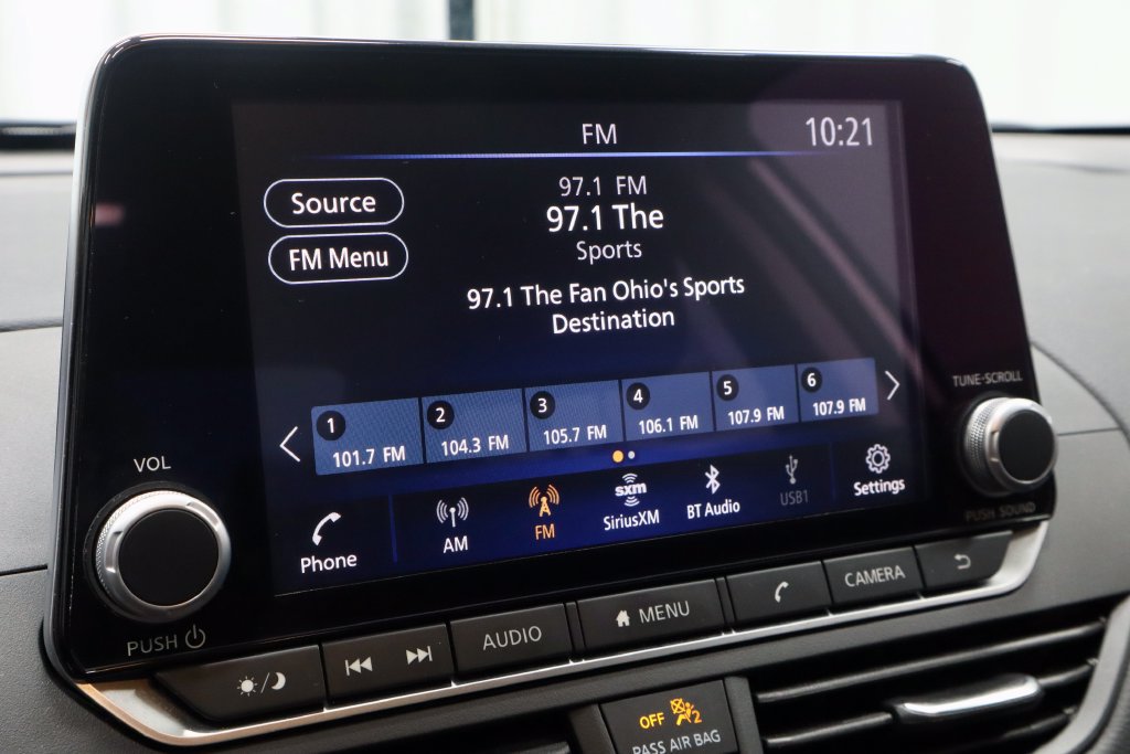 Used 2025 Nissan Altima 2.5 S FWD image 3