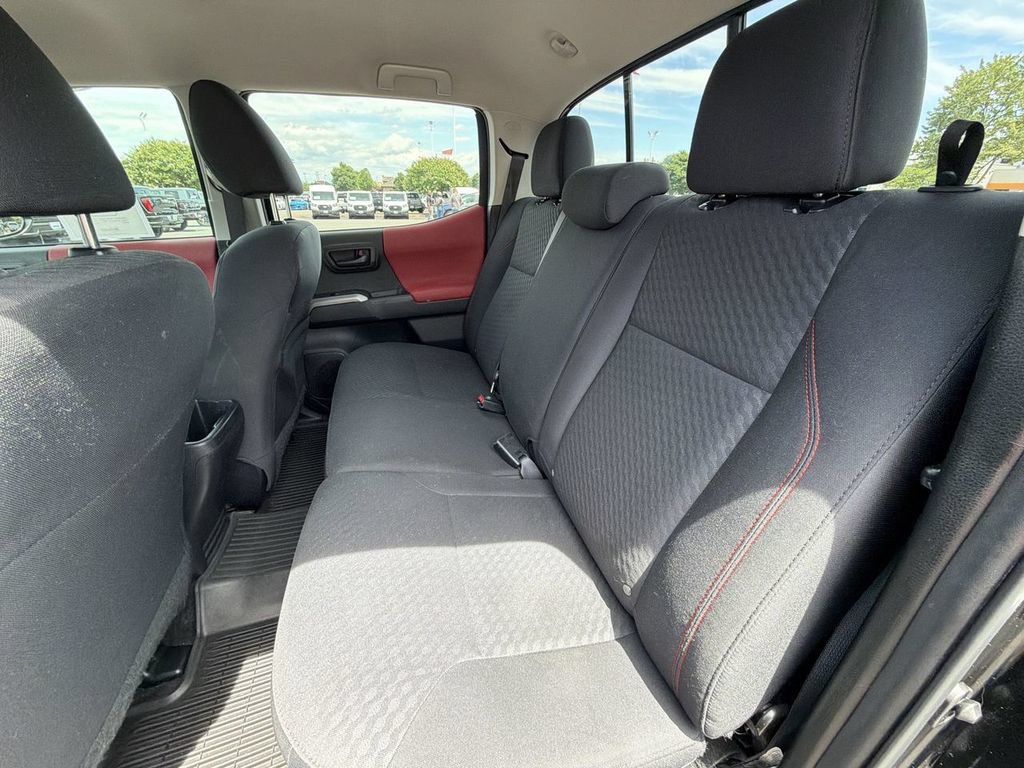 Used 2022 Toyota Tacoma SR5 RWD image 22