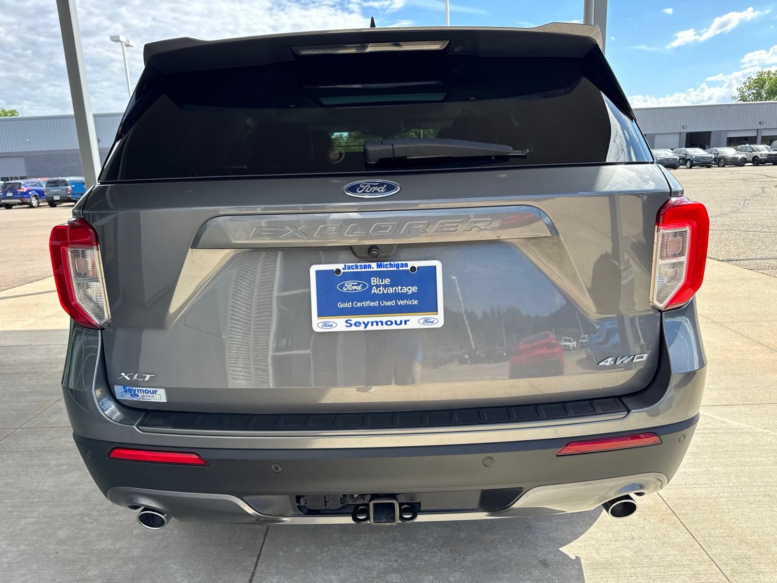 Certified 2023 Ford Explorer XLT w/ Equipment Group 202A AWD/4WD image 6