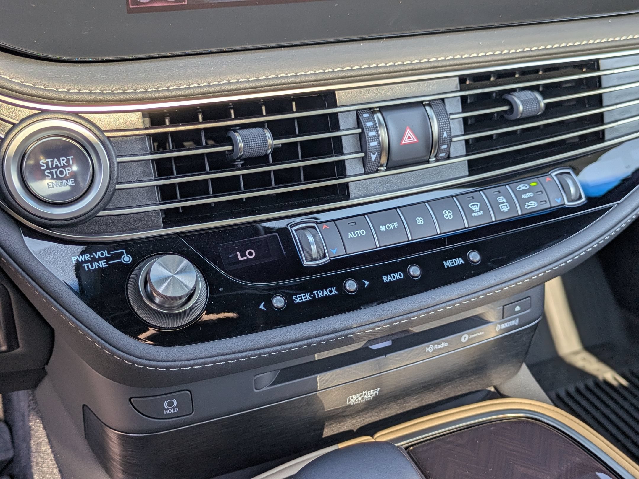 Used 2022 Lexus LS 500 w/ Interior Upgrade Package RWD image 24