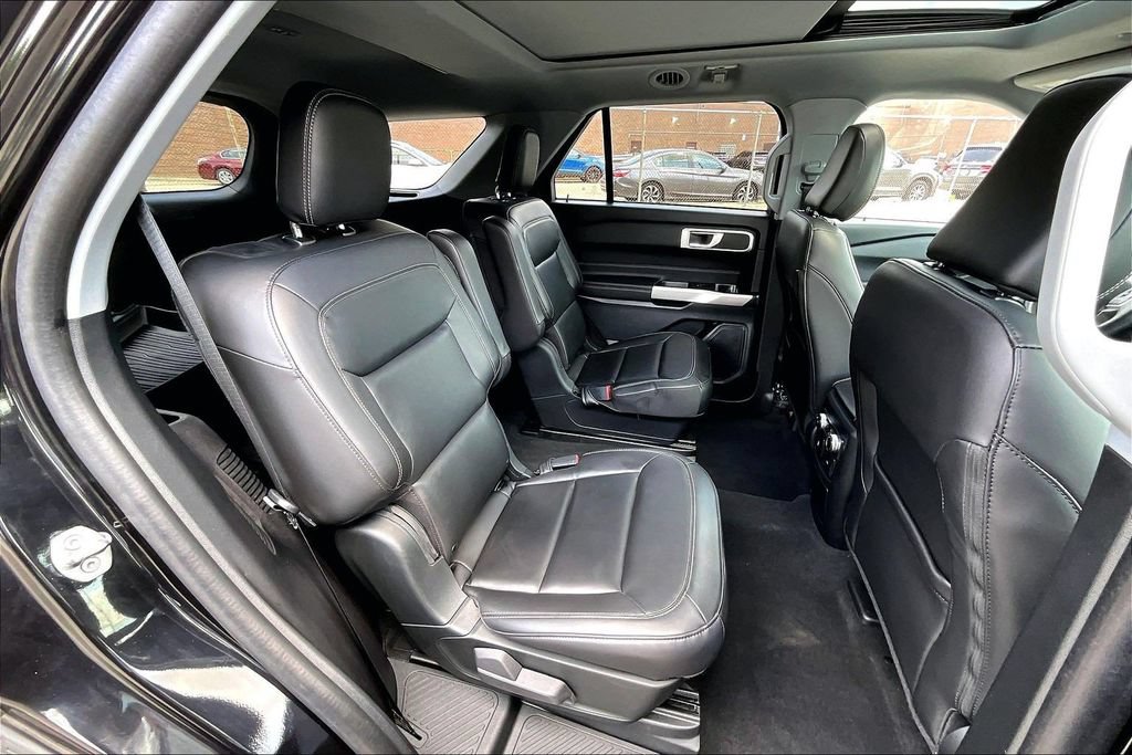 Certified 2023 Ford Explorer XLT w/ Equipment Group 202A AWD/4WD image 26