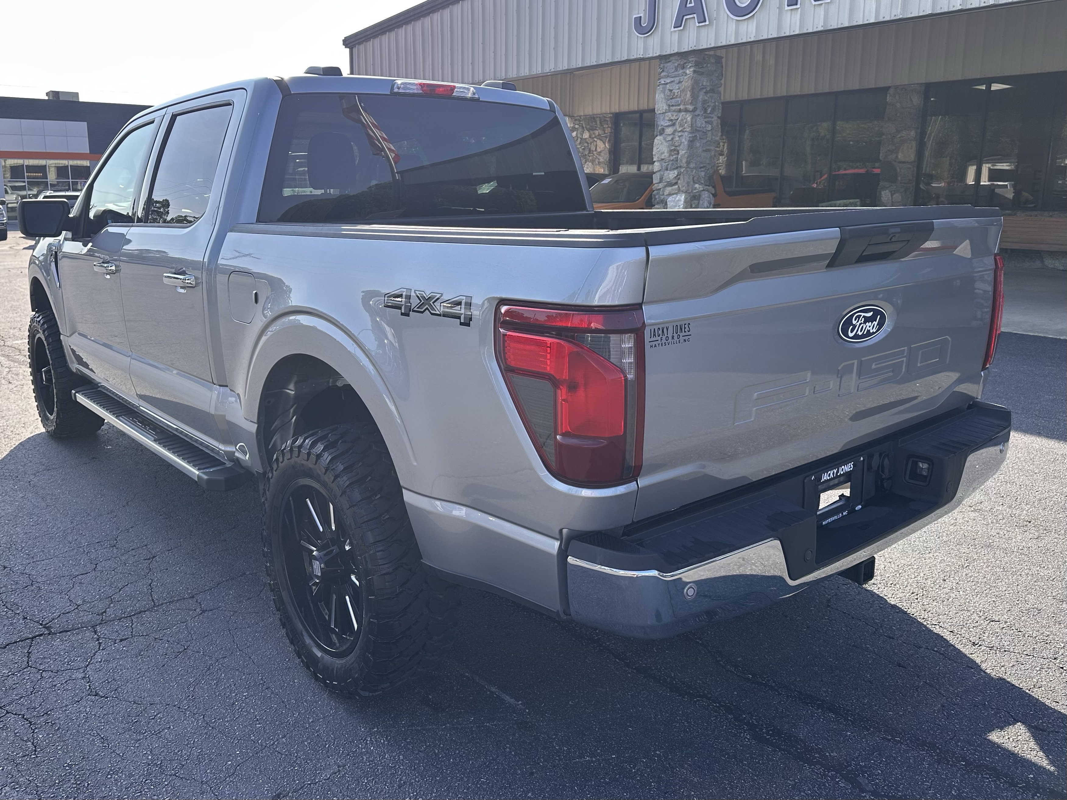 Certified 2025 Ford F150 XLT w/ Equipment Group 301A Standard AWD/4WD image 8