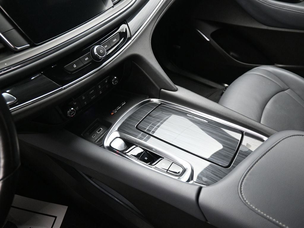 Used 2024 Buick Enclave Premium image 48