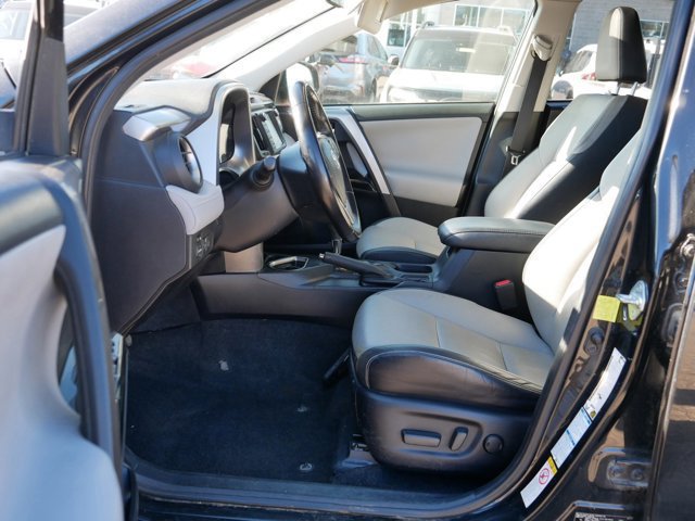 Used 2017 Toyota RAV4 Limited image 12