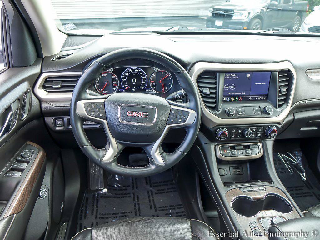 Used 2023 GMC Acadia Denali w/ Denali Technology Package FWD image 14
