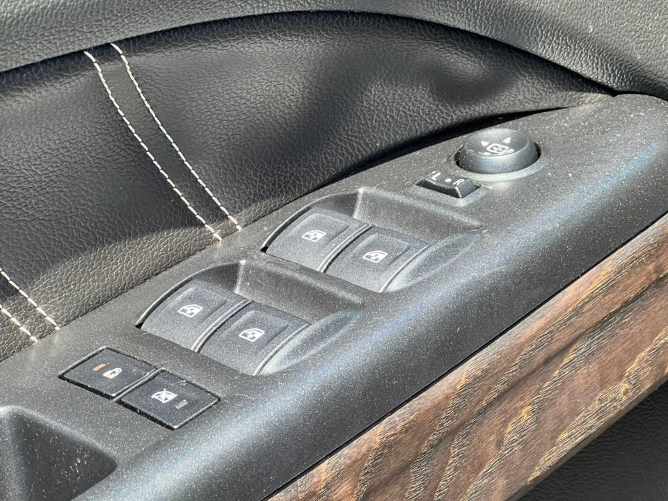 Used 2022 GMC Canyon Denali AWD/4WD image 16