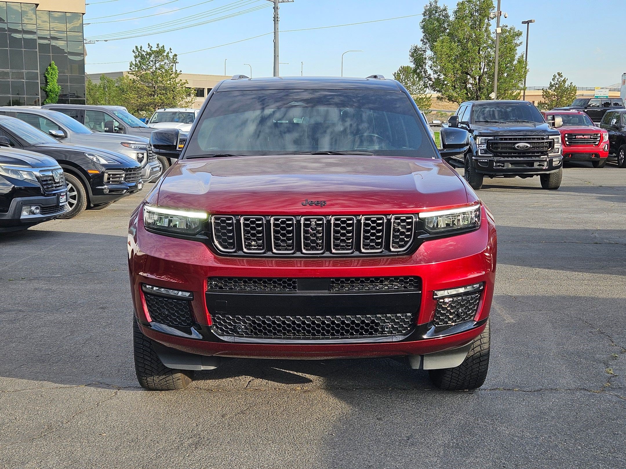 Used 2023 Jeep Grand Cherokee L Summit AWD/4WD image 11