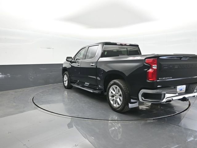 Used 2021 Chevrolet Silverado 1500 LTZ w/ Technology Package AWD/4WD image 5