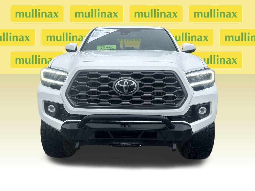 Used 2023 Toyota Tacoma TRD Off-Road image 15