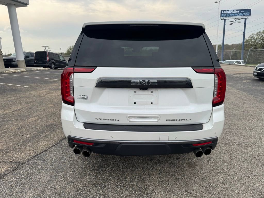 Used 2024 GMC Yukon Denali Ultimate image 3