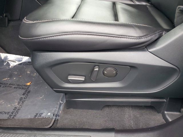 Certified 2022 Ford Explorer XLT w/ Equipment Group 202A image 16