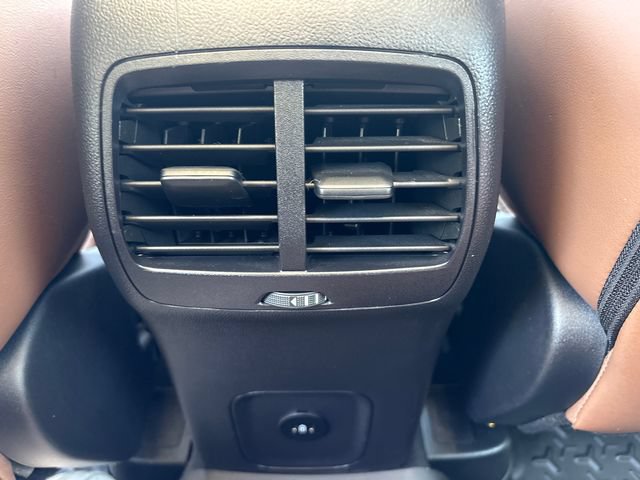 Certified 2025 Ford Bronco Sport Outer Banks w/ Outer Banks Tech Package+ AWD/4WD image 18