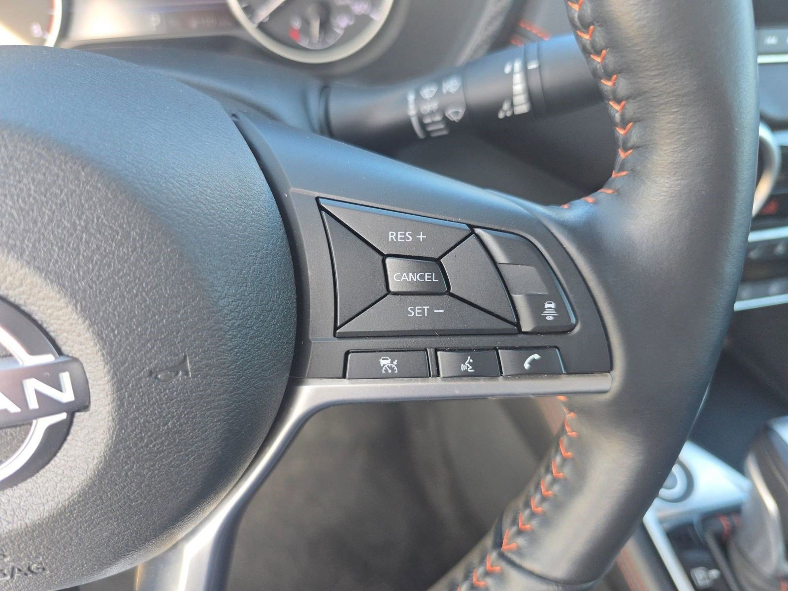 Used 2025 Nissan Sentra SR w/ SR Premium Package image 23