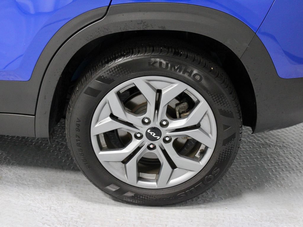 Used 2024 Kia Seltos LX AWD/4WD image 18