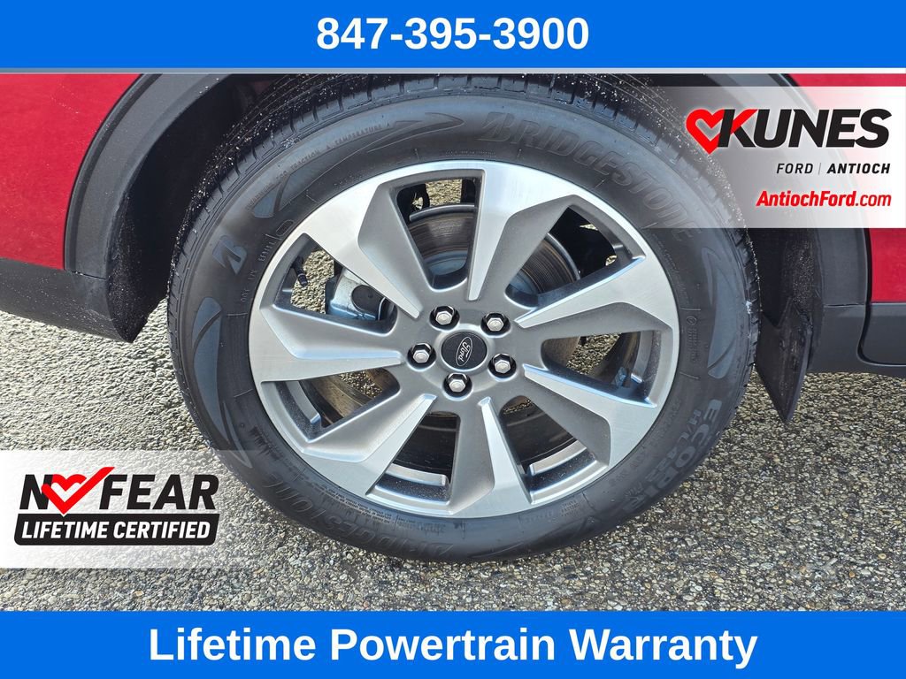 Certified 2025 Ford Escape Platinum w/ Premium Technology Package image 10