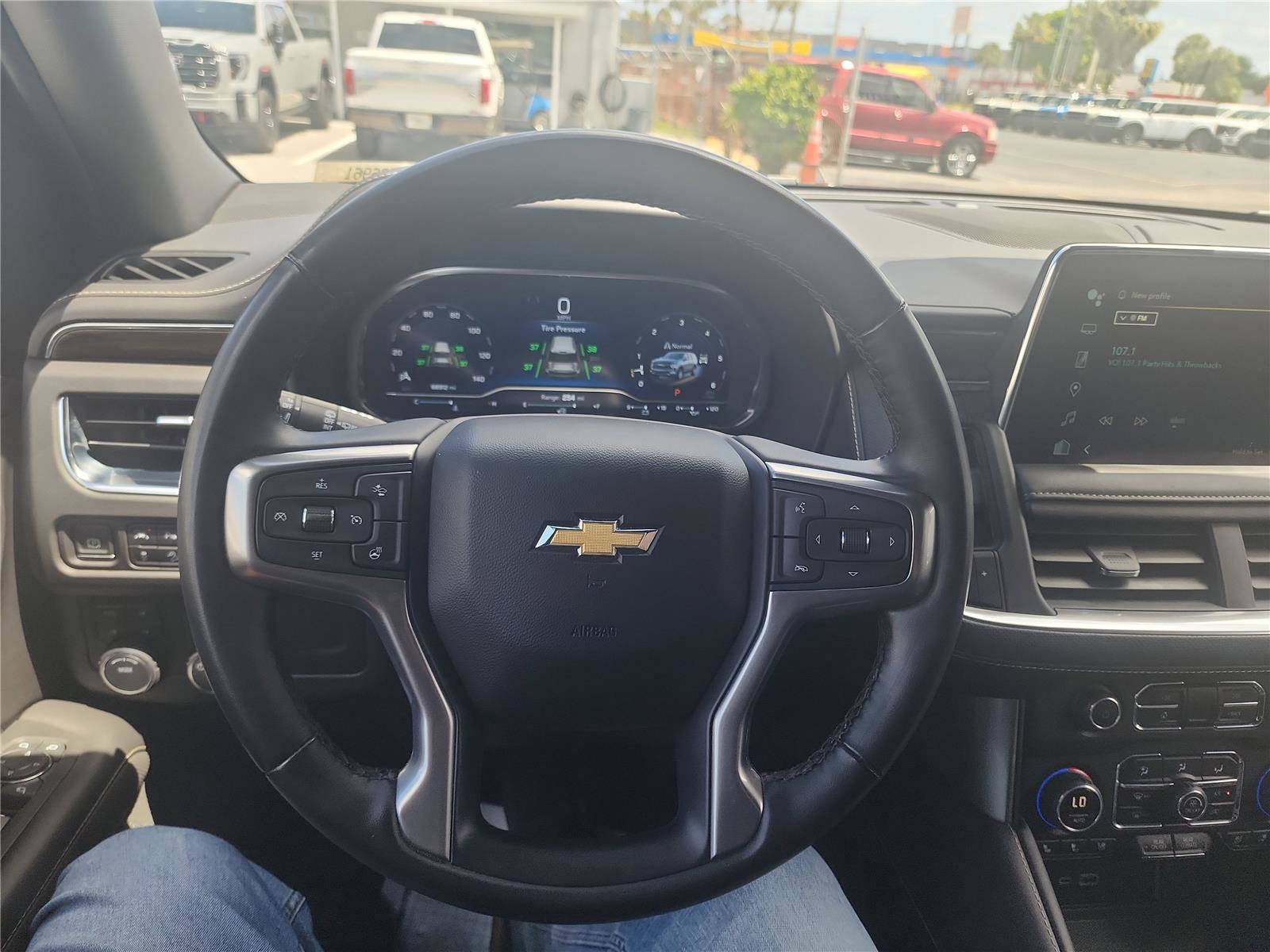 Used 2023 Chevrolet Suburban Premier image 36