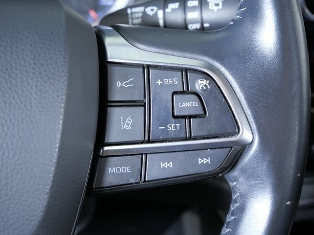 Used 2021 Toyota Highlander LE AWD/4WD image 28