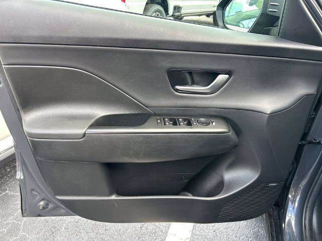 Used 2024 Hyundai Kona Limited FWD image 18
