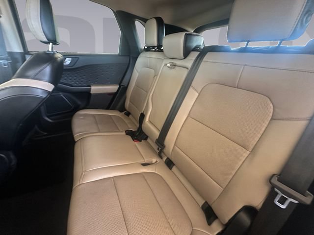 Certified 2020 Ford Escape Titanium w/ Titanium Premium Package 2.0 AWD/4WD image 16
