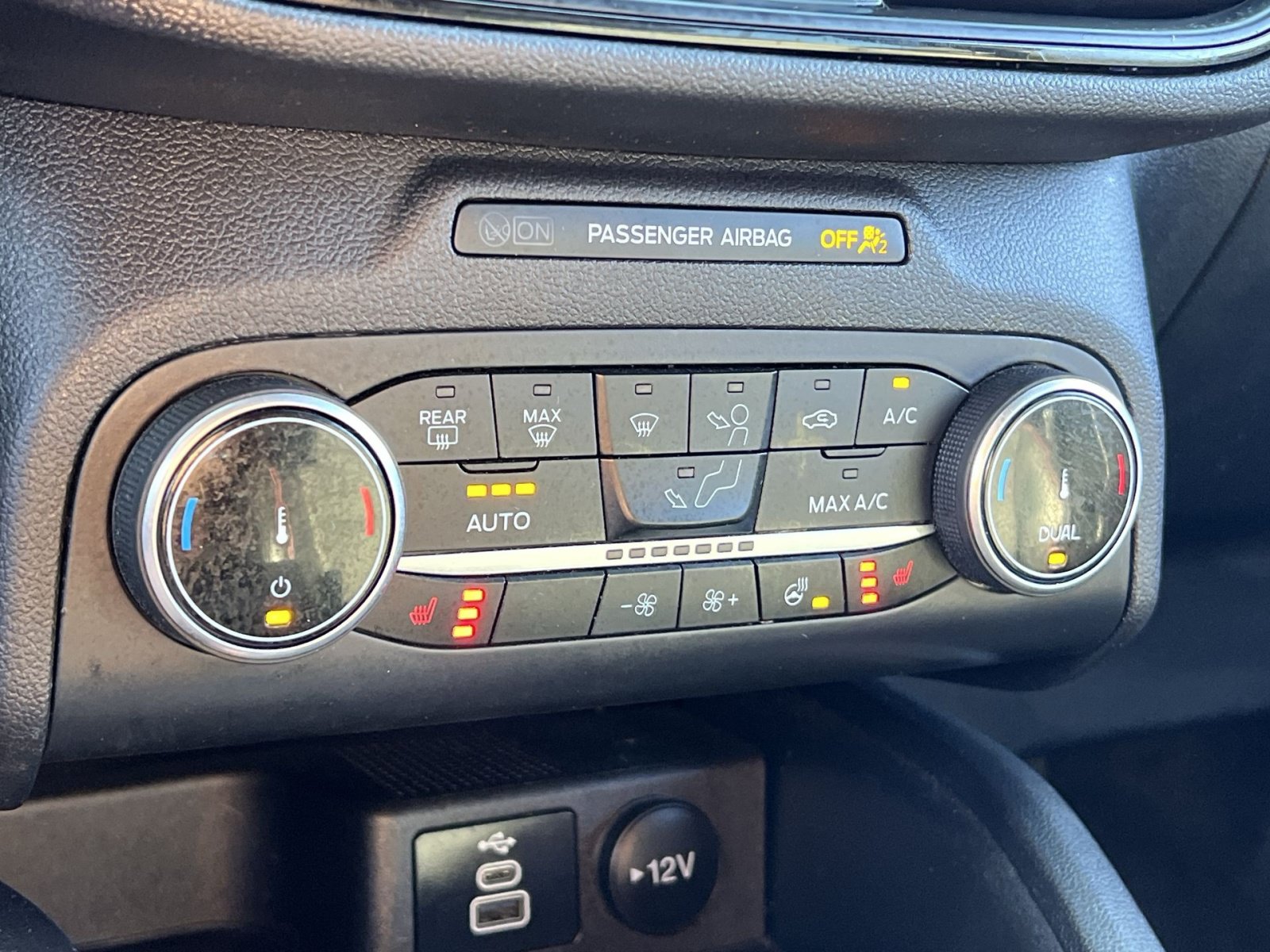 Certified 2025 Ford Escape ST-Line Select AWD/4WD image 20