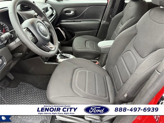 Used 2022 Jeep Renegade Latitude image 10