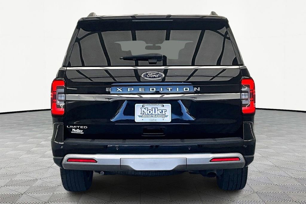 Certified 2022 Ford Expedition Limited image 3