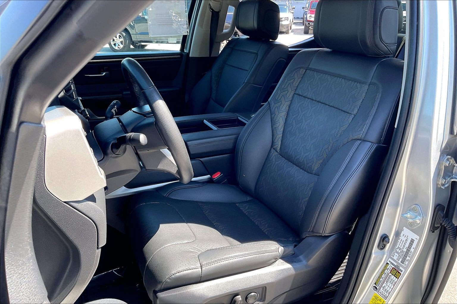 Used 2024 Toyota Tundra Limited AWD/4WD image 24