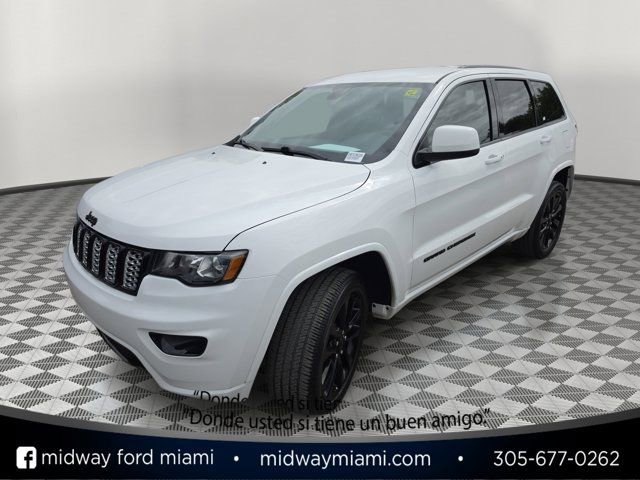 Used 2020 Jeep Grand Cherokee Altitude image 1