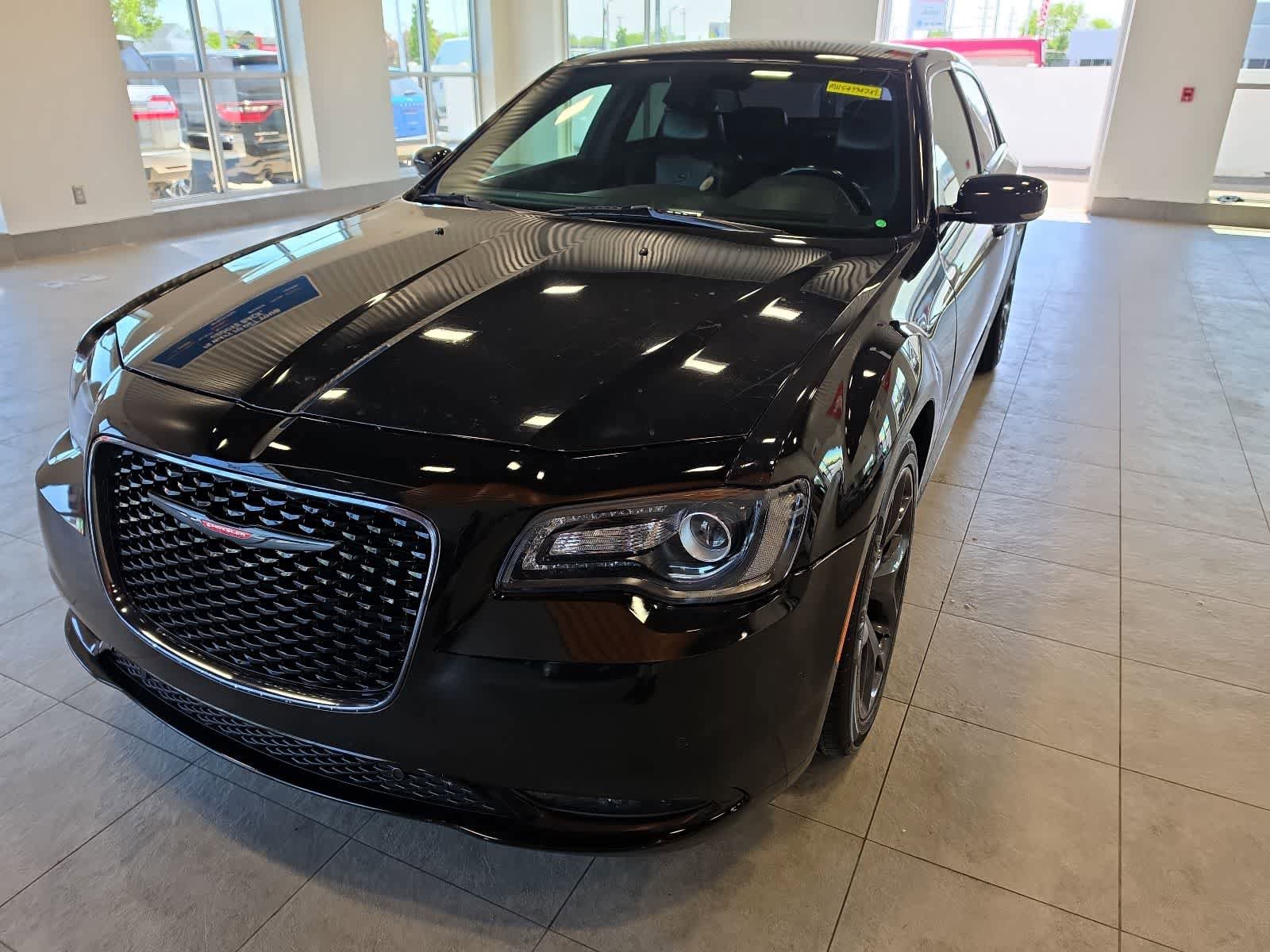 Used 2021 Chrysler 300 S RWD video 2