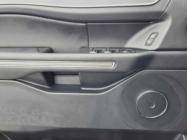 Certified 2024 Ford Expedition XLT RWD image 20