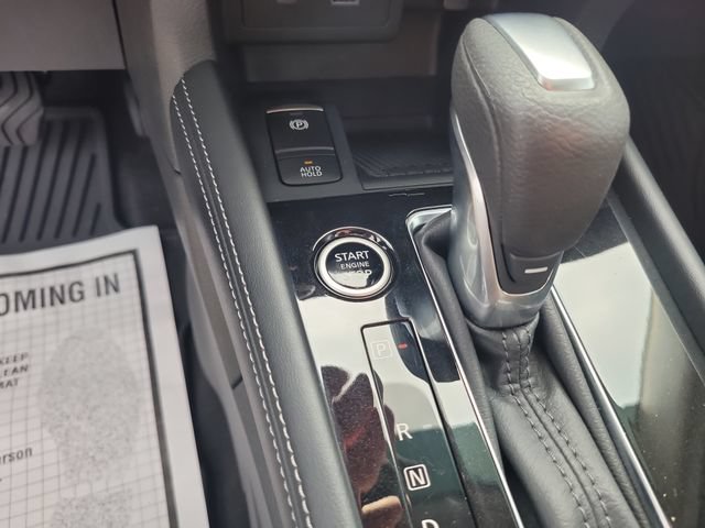 Used 2024 Nissan Kicks SV FWD image 18