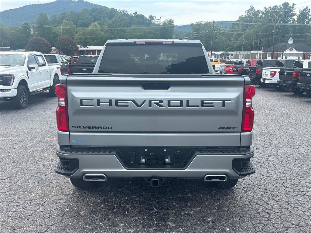 Used 2024 Chevrolet Silverado 1500 RST AWD/4WD image 6