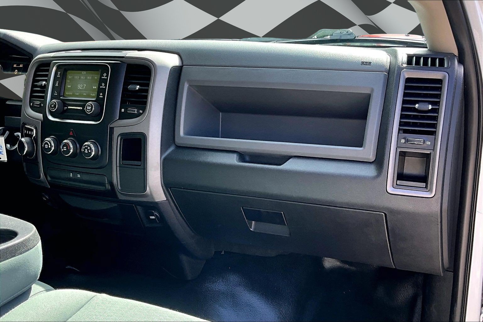 Used 2018 RAM 1500 Express RWD image 19