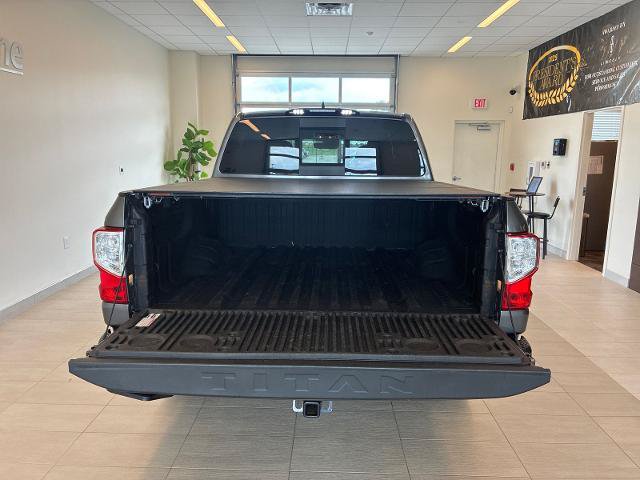Used 2024 Nissan Titan SV w/ SV Convenience Package AWD/4WD image 10