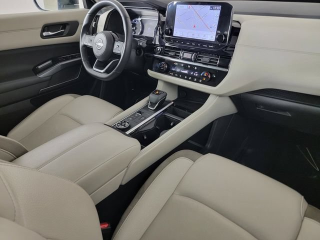 Used 2023 Nissan Pathfinder SL w/ SL Premium Package AWD/4WD image 32