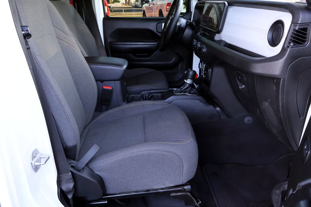 Used 2025 Jeep Gladiator Sport AWD/4WD image 20