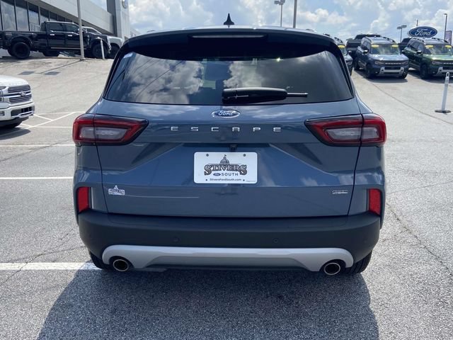 Certified 2025 Ford Escape SE FWD image 4
