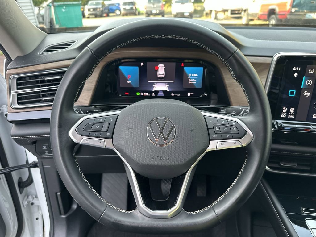 Used 2024 Volkswagen Atlas SE image 14