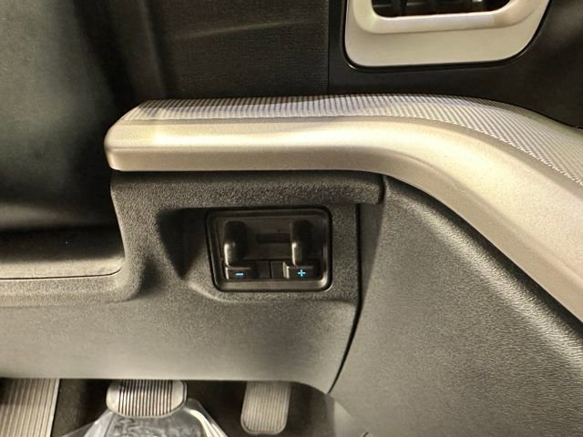 Certified 2025 Ford Expedition Active image 25