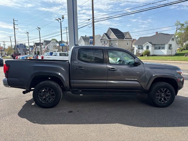 Used 2023 Toyota Tacoma SR5 AWD/4WD image 5