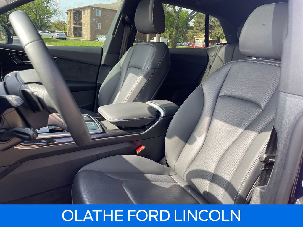 Used 2020 Audi Q8 Premium Plus AWD/4WD image 9