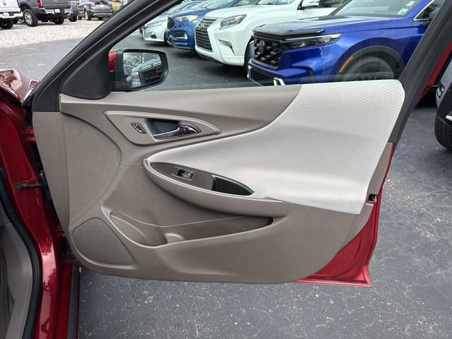 Used 2021 Chevrolet Malibu LT image 13