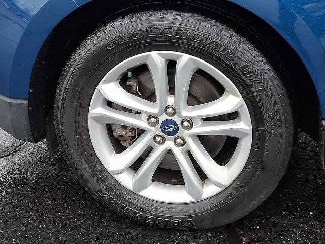 Certified 2020 Ford Edge SEL w/ Cold Weather Package image 9