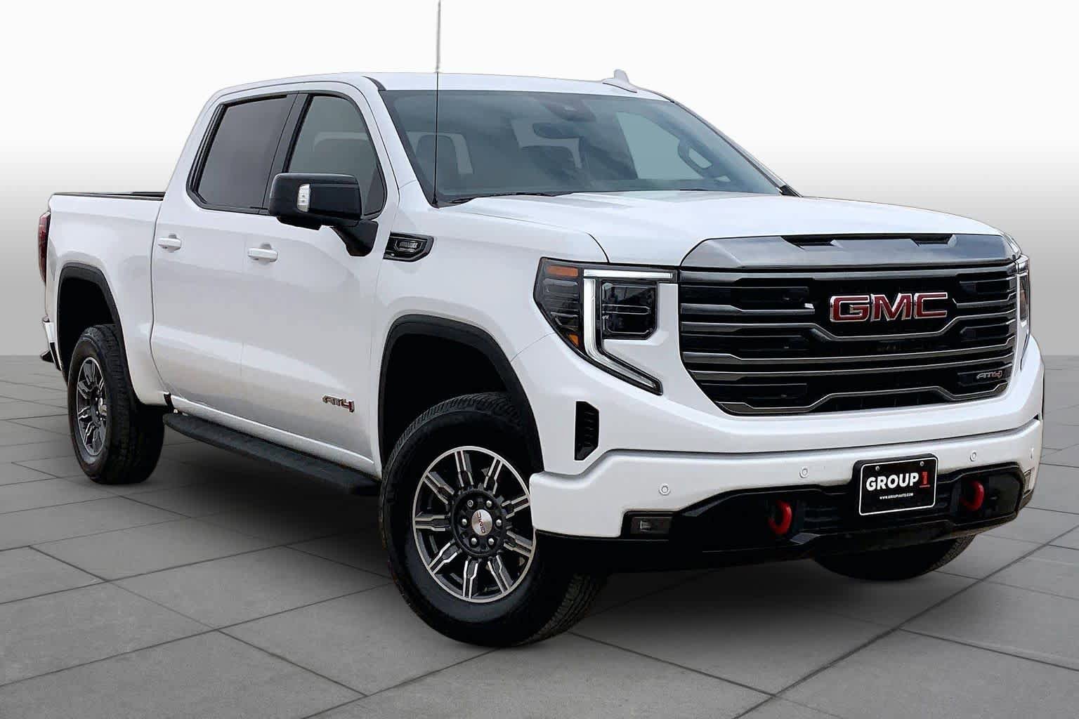 Used 2024 GMC Sierra 1500 AT4 w/ Technology Package AWD/4WD image 3