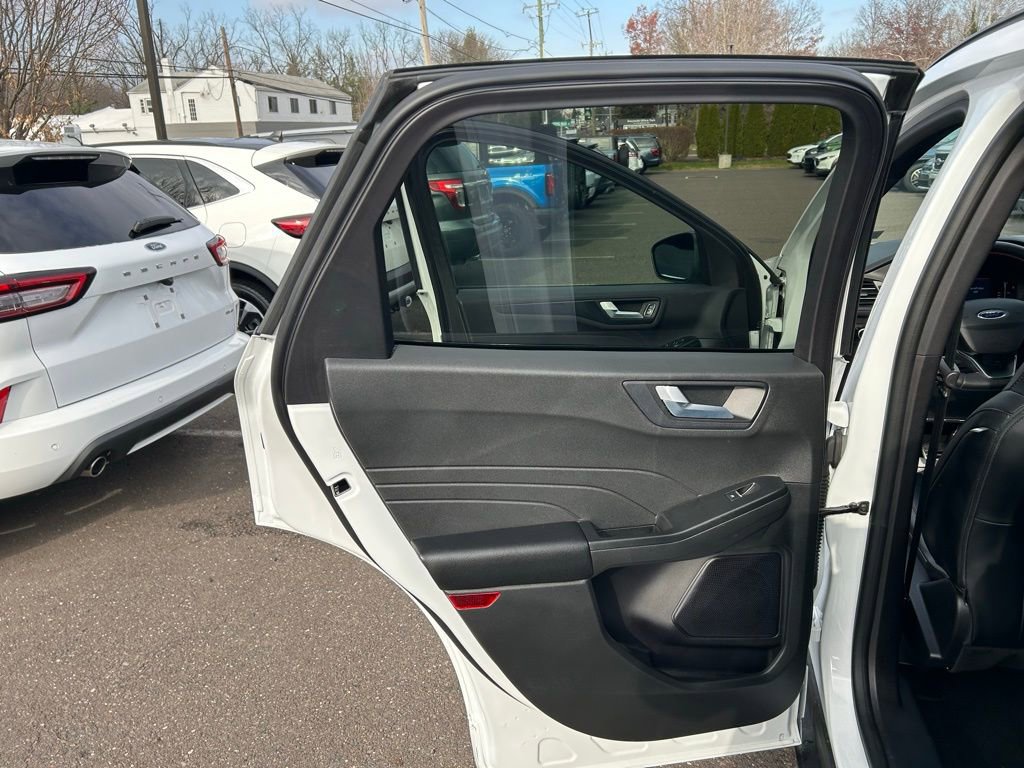 Certified 2023 Ford Escape ST-Line w/ Tech Pack #1 image 17