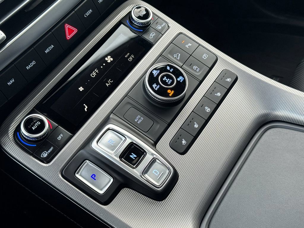 Used 2024 Hyundai Palisade Calligraphy image 22